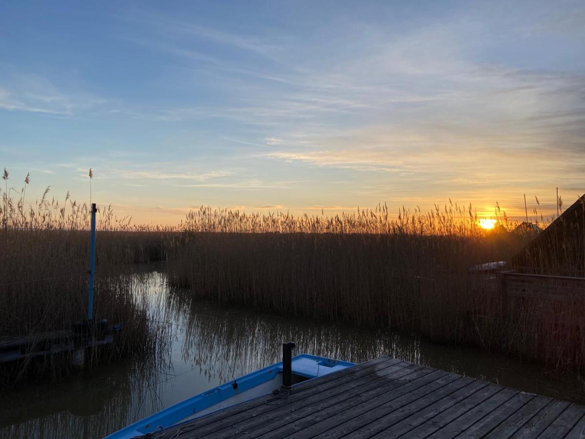 Pfahlbau Neusiedlersee - Waterfront - erste Reihe Rust Exterior foto